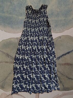 Arafi Stretchy Navy and White Patterned Midi Dress